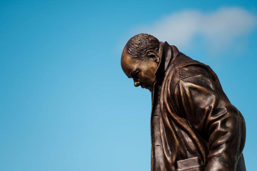 The Last Whistle : Public/Private Sculpture Installations : Ken Newman Sculptures | sculpture | bronze | wood | wildlifeart art | figurative sculpture | Idaho sculptor | animal art |